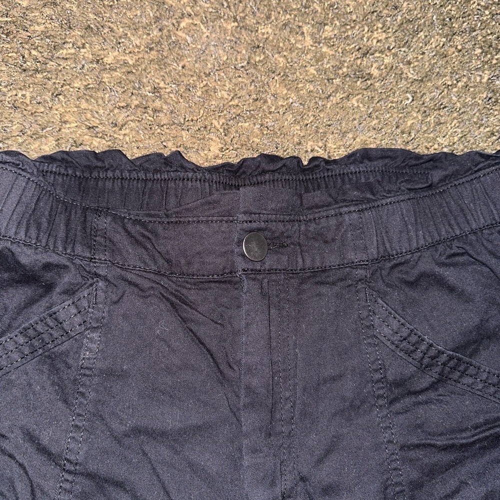 Old Navy Scrunched Black Trousers Fitted Ankle- Can Be Used for Work!